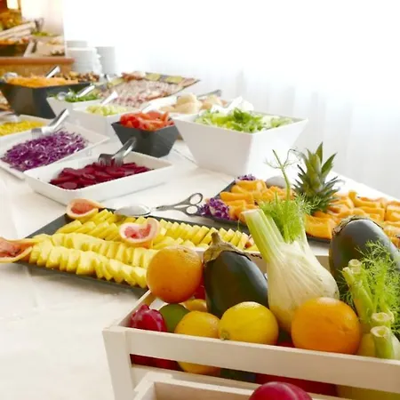 Color Metropolitan Family 3* Вілламаріна